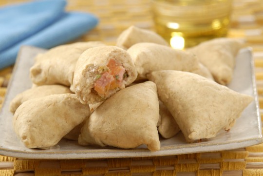 Esfiha de ricota e sarraceno