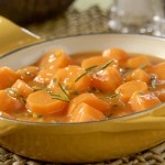 Cenouras ao molho de maracujá. Receita: Cinthya Maggi. Créditos da imagem: Lang